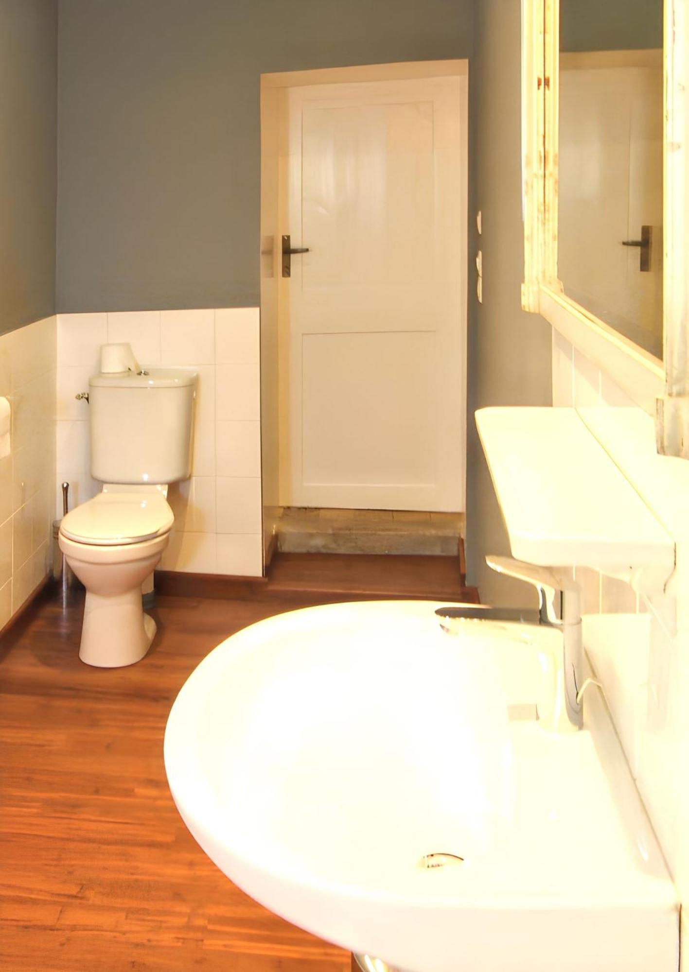 Maison Charmante A Avec Jardin Clos Et Acces Pmr Hébergement de vacances *
